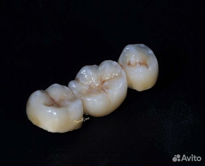 Зубной техник