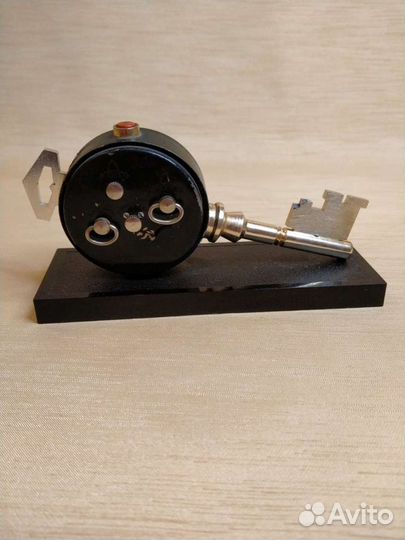 Часы настольные Слава