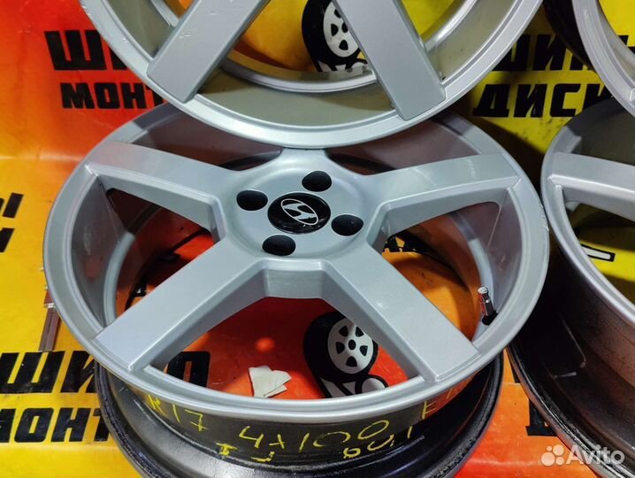 Литые диски R17 4*100 et40 dia 54.1