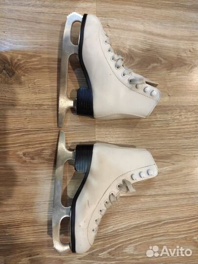 Коньки фигурные детские 29 размер