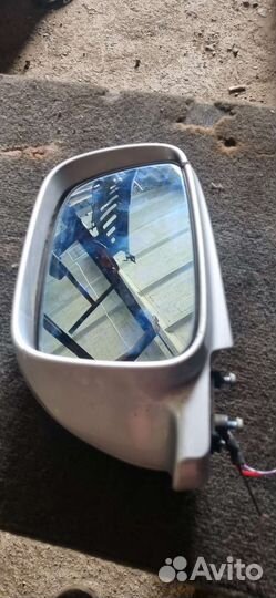Зеркальный элемент правый на toyota mark x