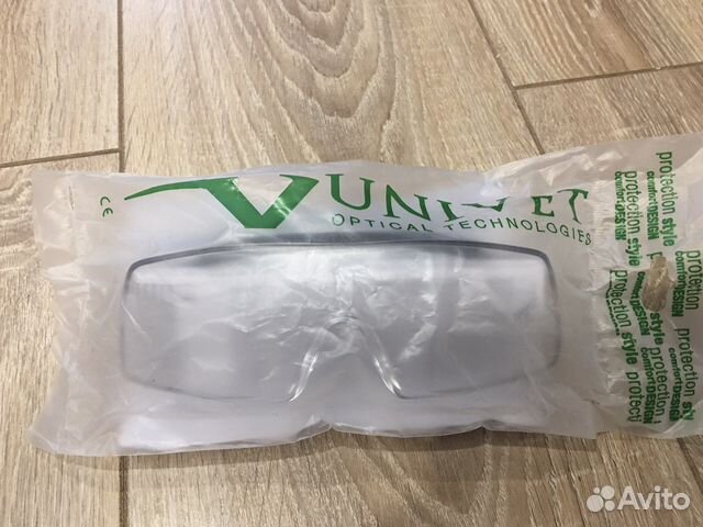 Защитные очки