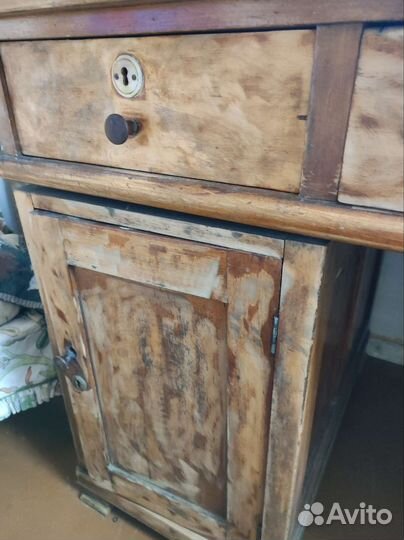 Стол антикварный старинный