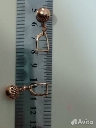 Золотые серьги