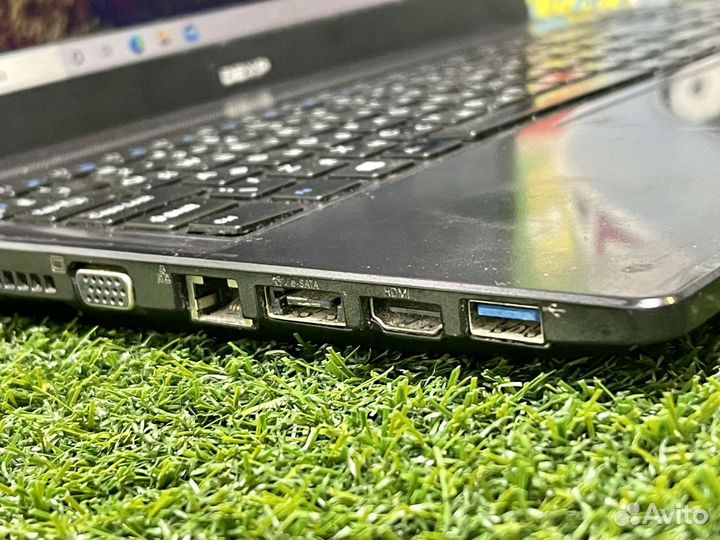 Большой Игровой ноутбук i3/8Gb/GT540M/SSD/HDD