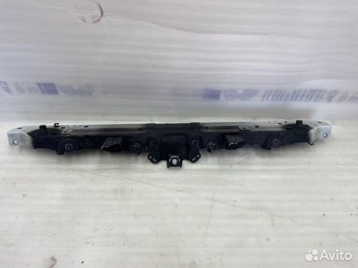 Верхняя планка телевизора Toyota Camry V70/V75