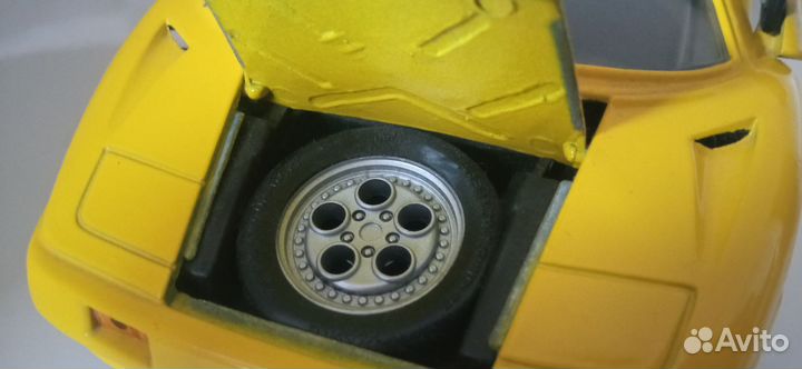 Lamborghini diablo 1 18