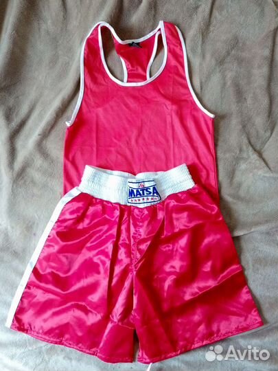 Форма для бокса новая, размер S