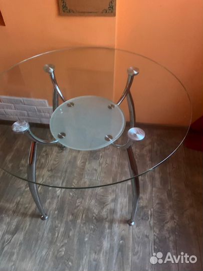 Стол круглый стеклянный