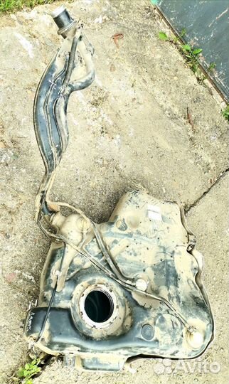 Бензобак от Skoda Octavia A5