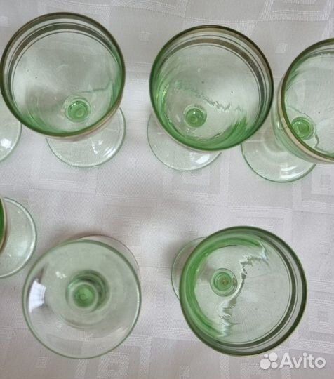 Рюмки на ножках 6 шт. Цветное зелёное стекло
