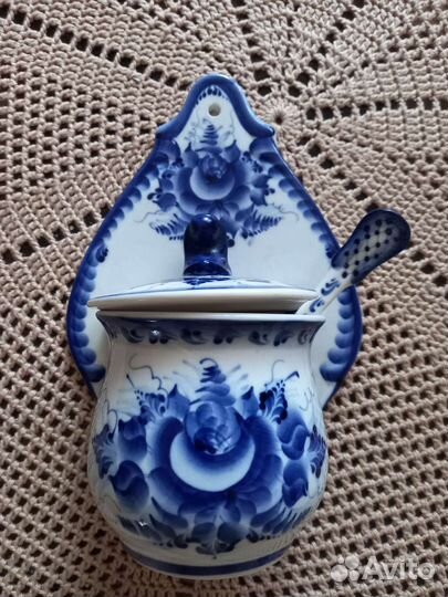 Солонка настенная Гжель