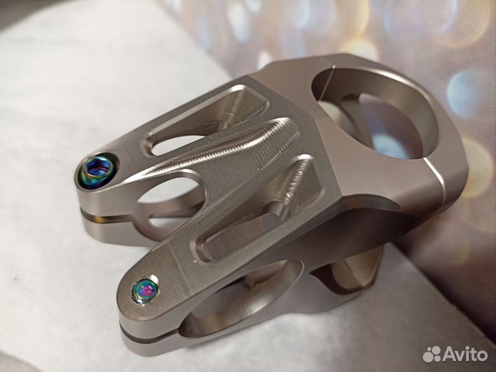 Титановый вынос 31.8 серебряный, хамелеон,чёрный