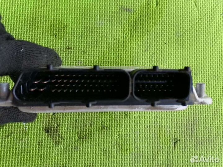 Блок управления двигателем Фольксваген Гольф 5+