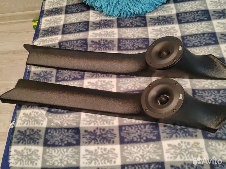 Стойки под рупора priora ваз 2110, сами рупора