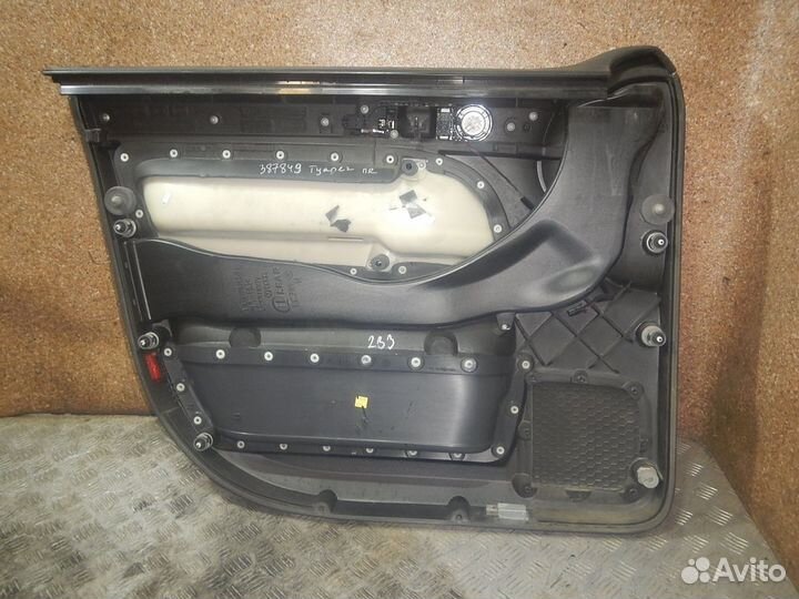 Обшивка двери передней правой, Volkswagen (Фольксв