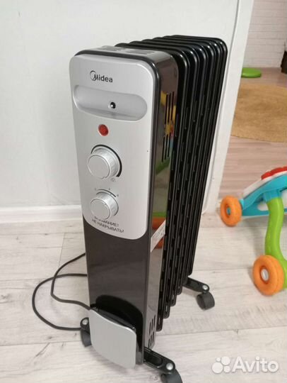 Масляный обогреватель Midea