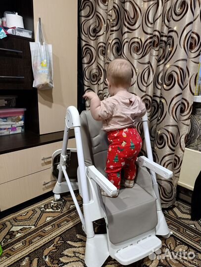 Стульчик для кормления кари