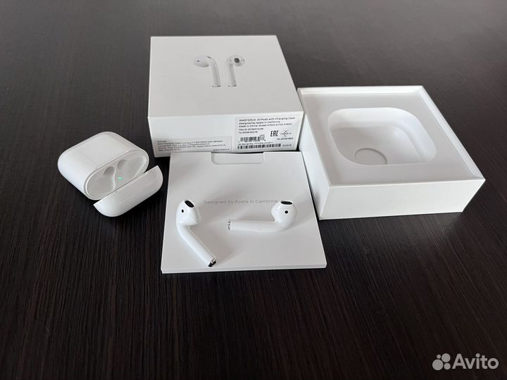 Оригинальные кейс и наушники apple AirPods 2