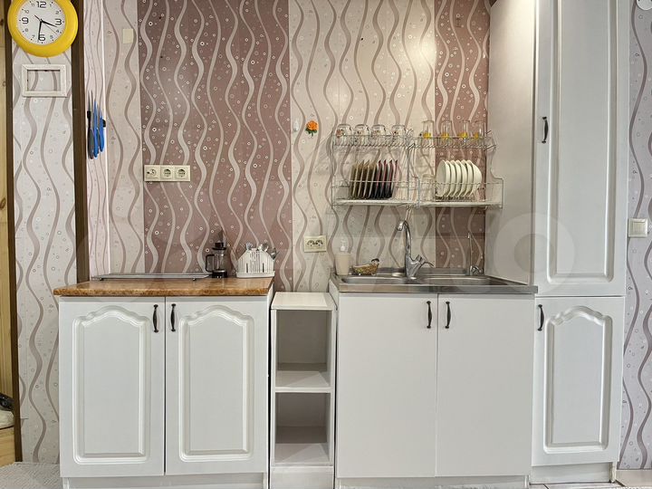 Дом 200 м² на участке 1 сот.