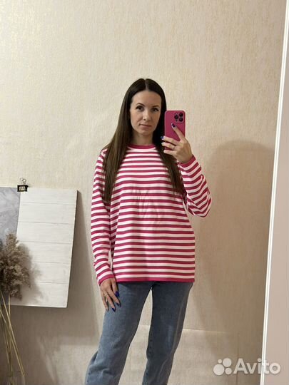Женский свитер в полоску новый