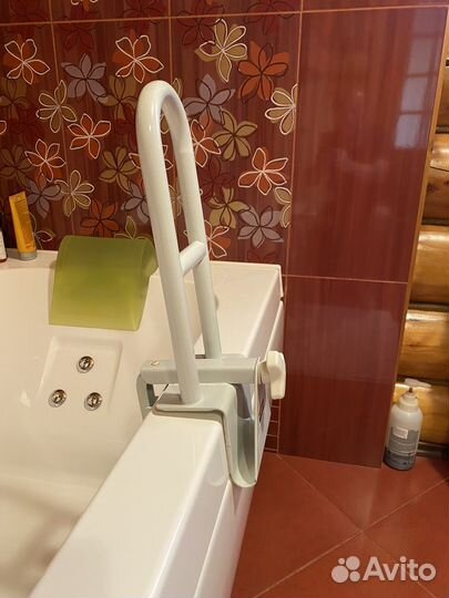 Поручень для ванны