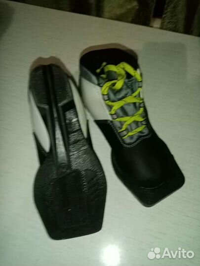 Лыжные ботинки детские