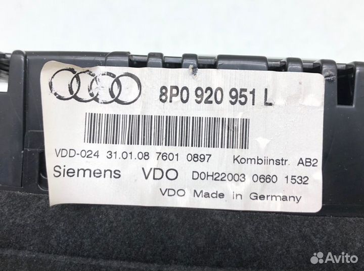 Щиток приборов (приборная панель) Audi A3 8P 1.6 I