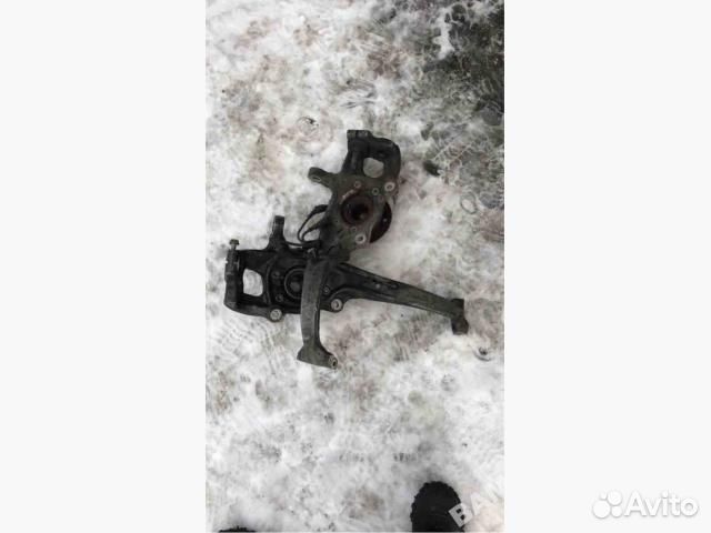 Кулак поворотный правый Audi A4 2011