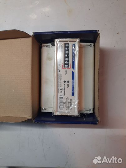 Счетчик электрический трехфазный