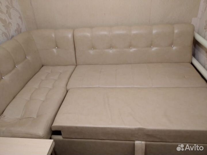 Угловой диван