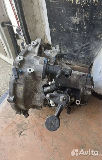Коробка передач Skoda fabia 1.4 мpi 002301107Q