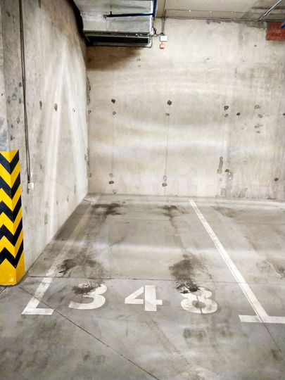 Машиноместо, 14 м²