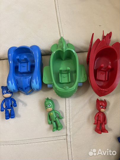 Герои в масках игрушки