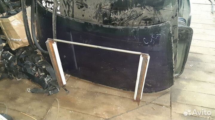 Стекло заднее Subaru Legacy b10 легаси 1 B10