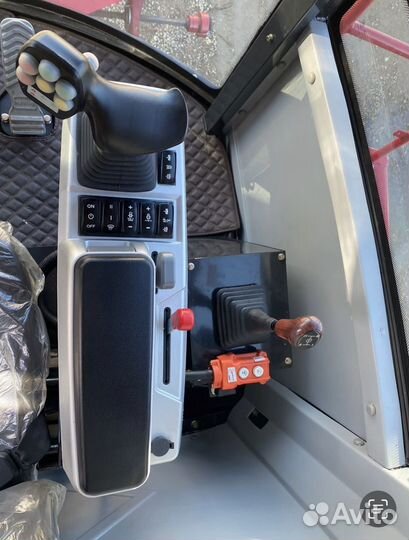 Комбайн Yafeng YF8177, 2022