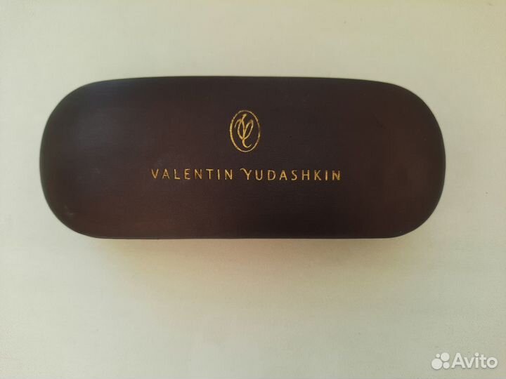 Солнцезащитные новые очки valentin yudashkin