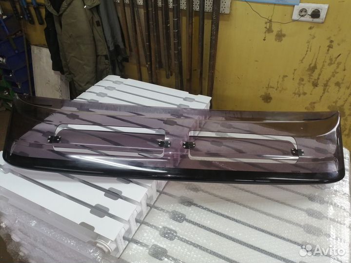 Дифлектор на заднюю дверь ланд крузер 80