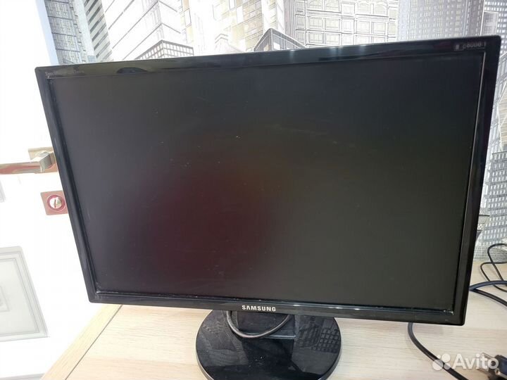 Монитор Samsung 22 дюйма