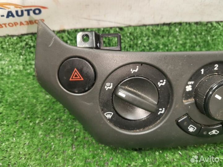 Блок управления отопителем Chevrolet Aveo Т255