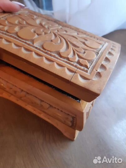Шкатулка резная деревянная ручная работа