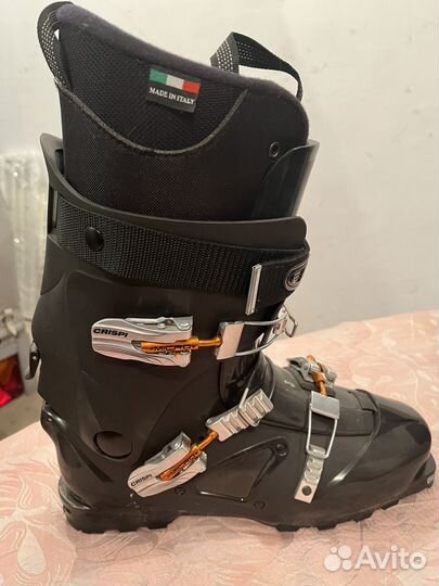 Горнолыжные ботинки crispi