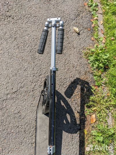 Самокат (на рост применно до 165см)