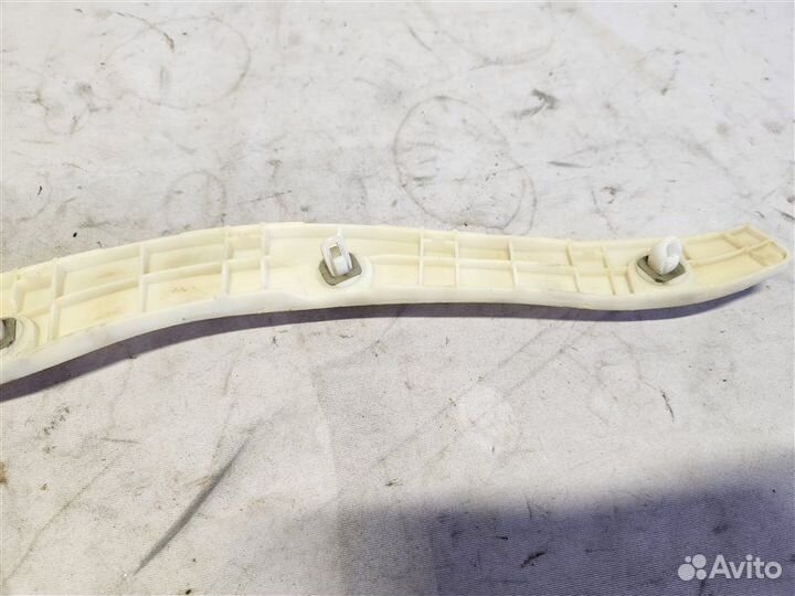 Крепление бампера заднее Mitsubishi Pajero 4 6G75