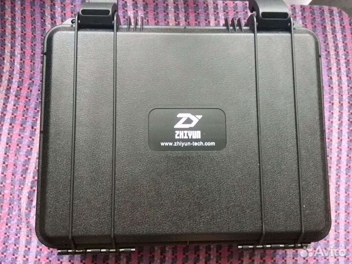 Трёхосевой стабилизатор Zhiyun Crane Plus стедикам