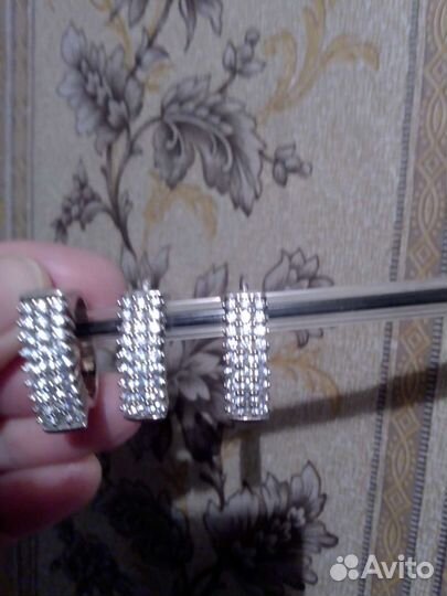 Серебряные серьги с колечком