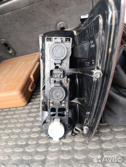 Фонарь задний левый Jeep Grand Cherokee