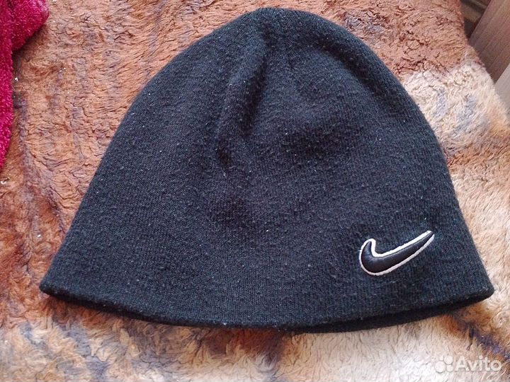 Продам шапку nike