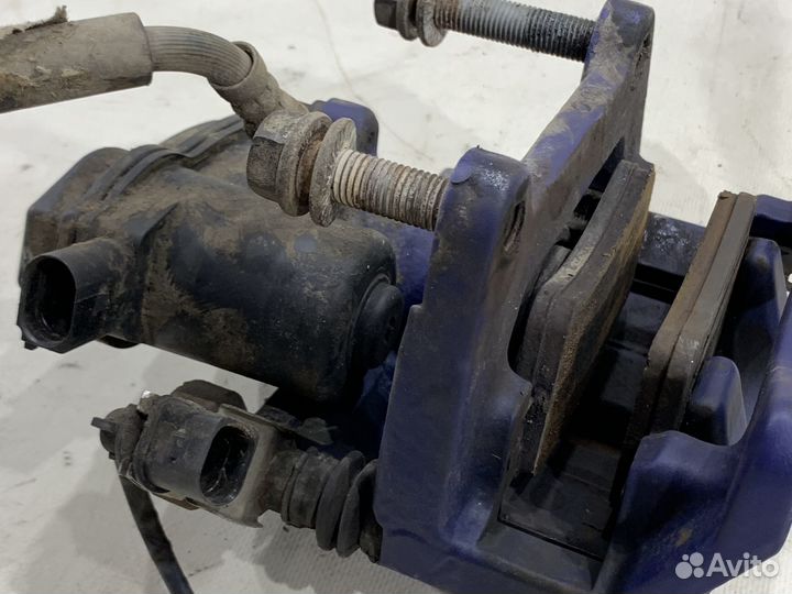 Суппорт Audi A7 4G