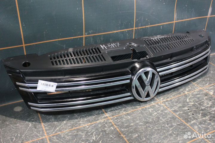 Решетка радиатора - Volkswagen Tiguan